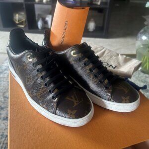 Louis Vuitton Monogram Frontrow Sneaker UE 37 US 7